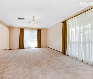 Spacious Family Comfort Across Two Storeys - Photo 2