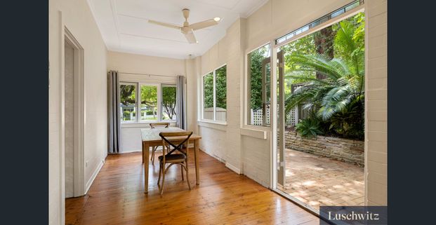 Stylish Family Home in Premier East Side address. Walk to schools, shops, and the station - Photo 1