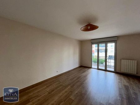 Location Appartement 3 pièces 64m² ST ETIENNE 42000 - Photo 4