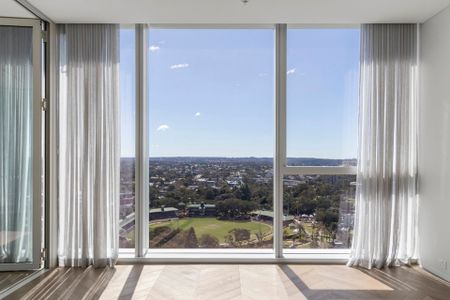 Luxury Four Bedroom Residence - Photo 5