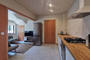 Quarto em vivenda renovada no centro de Braga a 10min da UM