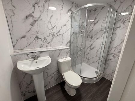 2 bedroom apartment to rent - Photo 3