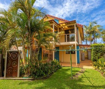 Walk to the Beach - Flexible Family Living in the Heart of Old Bar - Photo 6