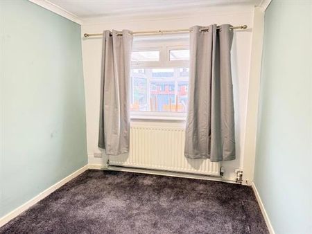 3 Bedroom Bungalow For Rent in Broadway, Chadderton - Photo 5