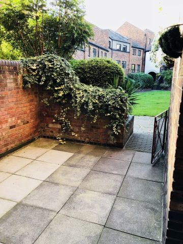 2 Bed Maisonette, Prospect Place, E1W - Photo 2