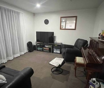 Private room x 2 available in a warm house - Photo 2