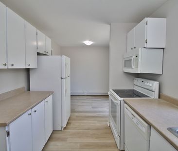 For Lease - 3691 Albion Road Unit# 52, Blossom Park - Airport and A... - Photo 3