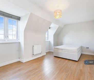 4 bedroom flat to rent - Photo 5