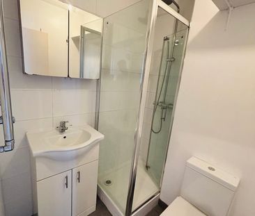 Room in a Shared Flat, Thomas Baines Road, SW11 - Photo 6