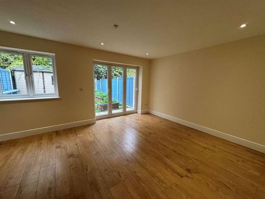 3 bedroom property to rent - Photo 1