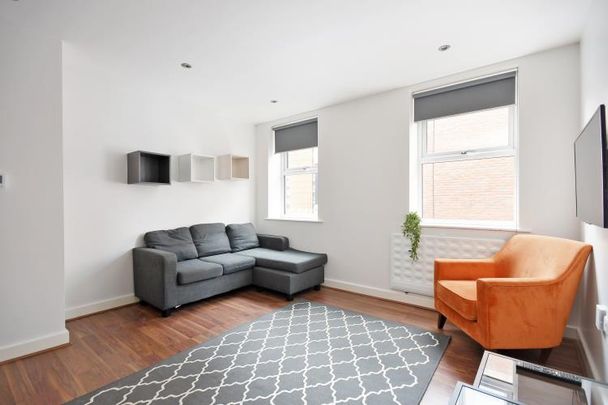 Student Apartment 1 bedroom, Ecclesall Road, Sheffield - Photo 1