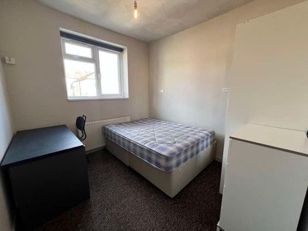 Clovelly Road, SO14 - Photo 2