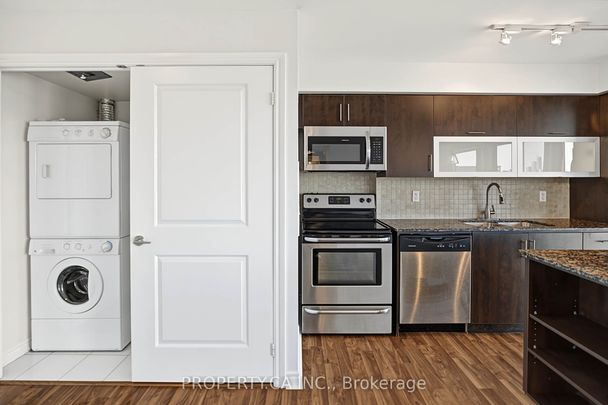Vibe at Liberty Village Lofts #1508 - Photo 1
