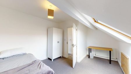 6 bedroom house to rent - Photo 2