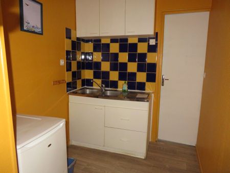 Location Appartement 1 pièce 31m² BELLAC 87300 - Photo 2