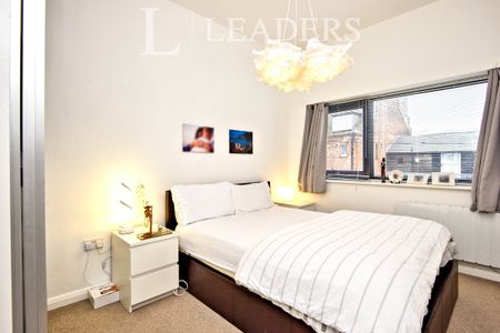 2 bedroom maisonette to rent Tudor Mews, Southend-on-Sea, Essex, SS2 - Photo 2