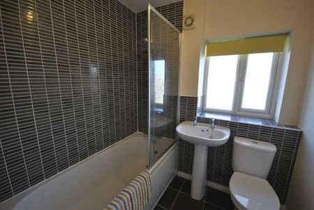 Reeves Way, Armthorpe, Doncaster, DN3 - Photo 4