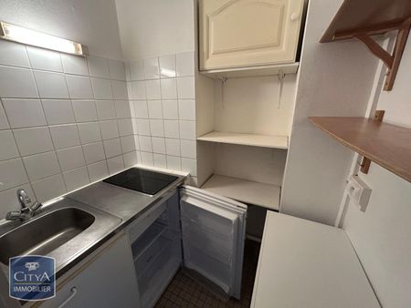 Location Appartement 2 pièces 32m² THIERS 63300 - Photo 2