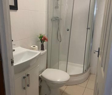Room in a Shared House, Elthruda Road, SE13 - Photo 1