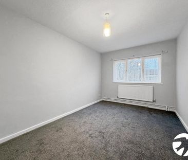 3 bedroom end of terrace house to rent - Photo 6