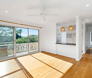 Sunny Living Close to the Newport Hub - Photo 1