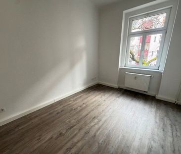 Das Glück hat ein Zuhause: günstige 2,5-Zimmer-Wohnung - Foto 1