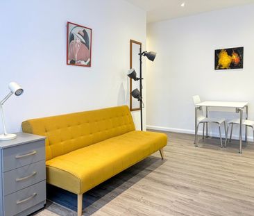 1 Bed Flat, Chichele Road, NW2 - Photo 3