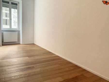 SPACIOUS 5 ½ BEDROOM - CITY HEART - Photo 5