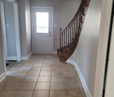 For Lease - 1078 Lovingston Crescent, Mississauga, Ontario - Photo 4