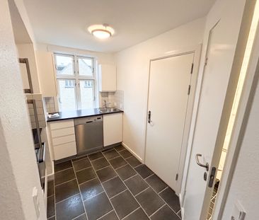 Dejlig 2-værelses lejlighed med altan til foråret - Foto 4