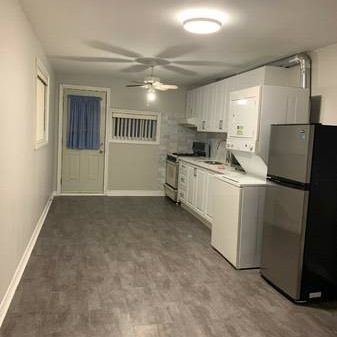 Bachelor Apartment near Sheppard West Subway Station - Photo 1