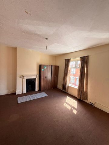 4 bedroom terraced house to rent - Photo 2
