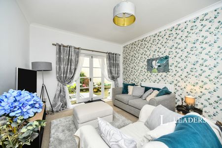 1 bedroom apartment to rent Brunswick Square, Hove, BN3 - Photo 4