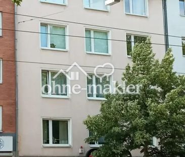 Stilvolle, gepflegte 3-Zimmer-Maisonette-Wohnung mit EBK in Düsseldorf - Photo 1