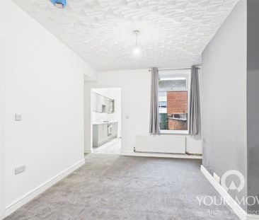 2 bedroom terraced house to rent - Photo 4