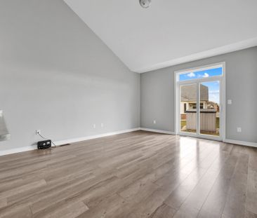 For Lease - 1511 Marina Drive, Fort Erie, Ontario - Photo 2