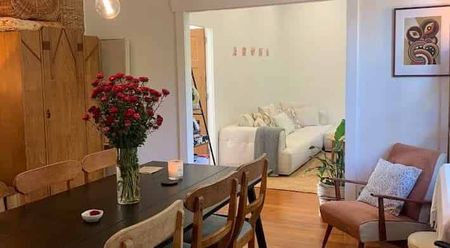 Chic Apartment in secure complex - Photo 3