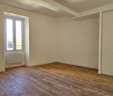 Location Appartement 2 pièces 48m² FLASSANS SUR ISSOLE 83340 - Photo 2