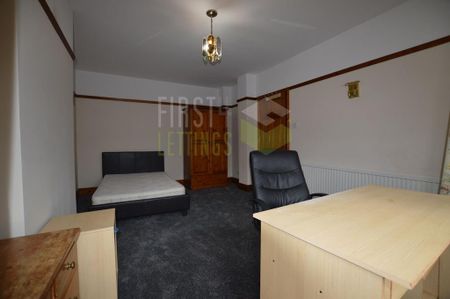 3 bedroom semi-detached house to rent - Photo 3