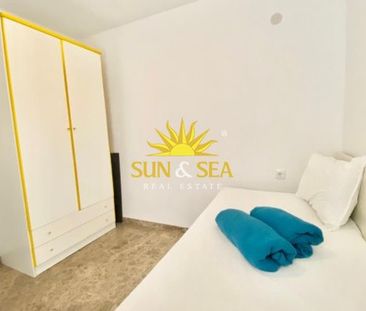 APARTMENT FOR RENT IN THE CENTER OF TORREVIEJA - ALICANTE - Foto 4