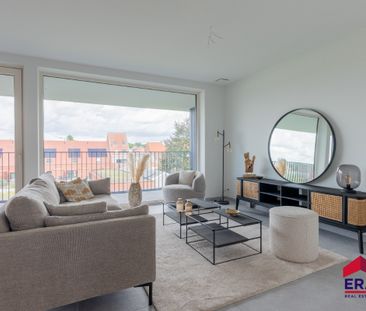 Prachtige penthouse met 2 slpks,carport, privatieve berging! - Photo 1