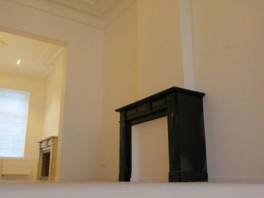 Riante herenwoning in hartje Ledeberg met grote tuin en 5 slaapkamers - Photo 1