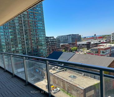 Vibe at Liberty Village Lofts , #806 - Photo 5