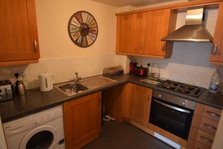 2 bedroom apartment to rent - Photo 4