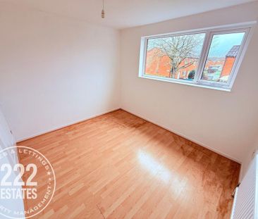 Sheffield Close - Warrington - WA5 - Photo 5