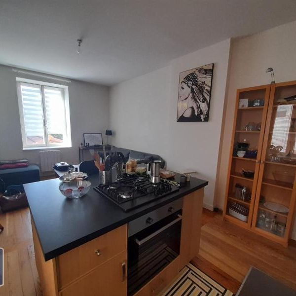Location Appartement 2 pièces 45m² FONTAINES SUR SAONE 69270 - Photo 1