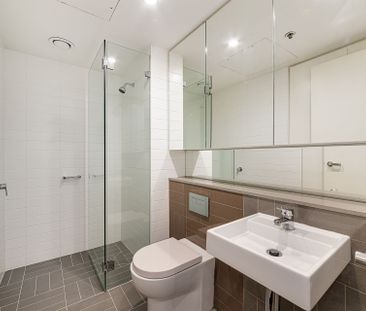 Oversized Designer Studio in the Heart of North Sydney - Photo 3