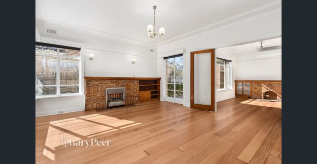 Brilliantly positioned and updated home. - Photo 1