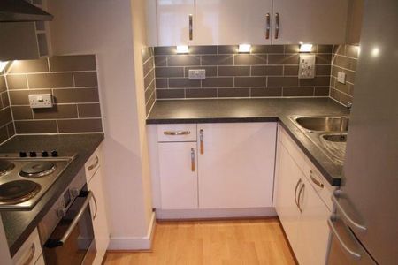 1 bedroom apartment to rent - Photo 4