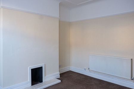 4 Bed Semi-Detached House, Curzon Avenue, CH45 - Photo 3